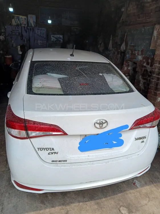 Toyota Yaris Sedan 2022 for Sale in Lahore Image-1