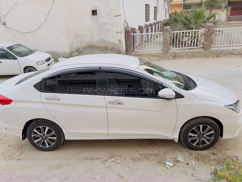 Honda City 2022 for Sale in Hyderabad Image-1