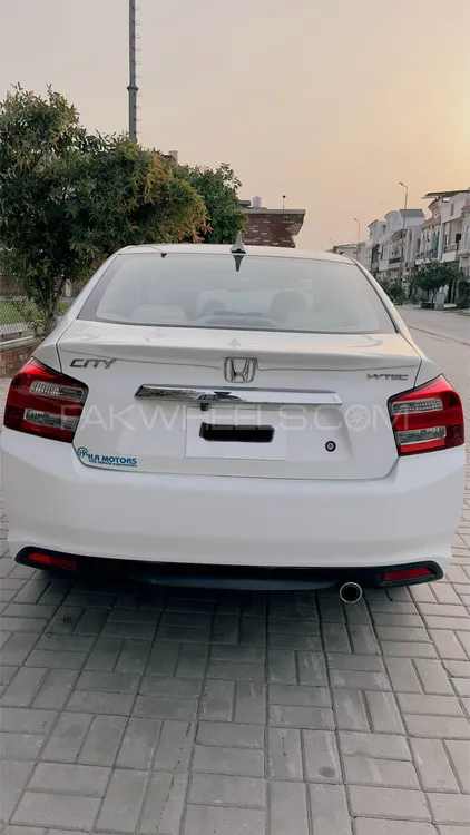Honda City 2017 for Sale in Lahore Image-1