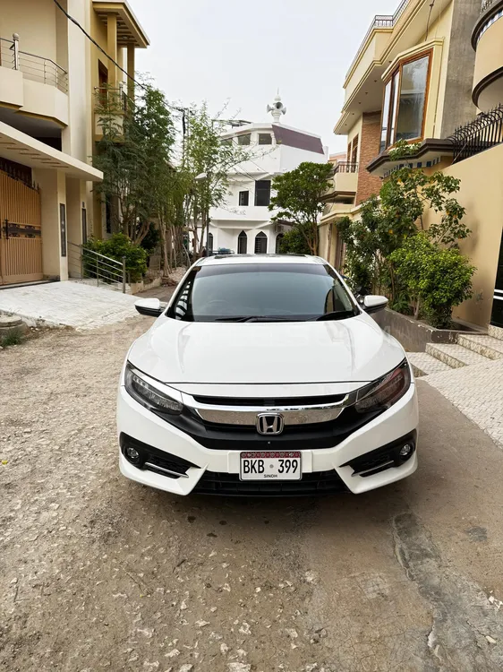 Honda Civic 2017 for Sale in Hyderabad Image-1