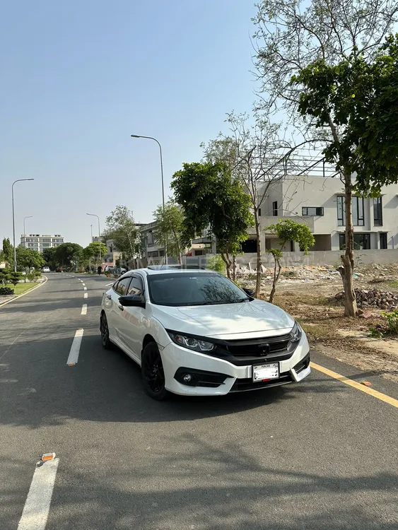 Honda Civic 2018 for Sale in Lahore Image-1