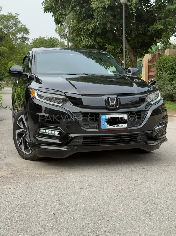 Honda Vezel 2018 for Sale in Islamabad Image-1