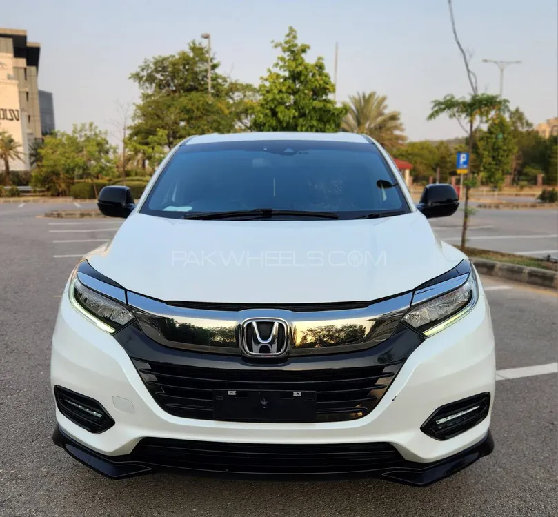 Honda Vezel 2020 for Sale in Rawalpindi Image-1