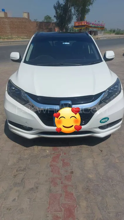 Honda Vezel 2020 for Sale in Faisalabad Image-1