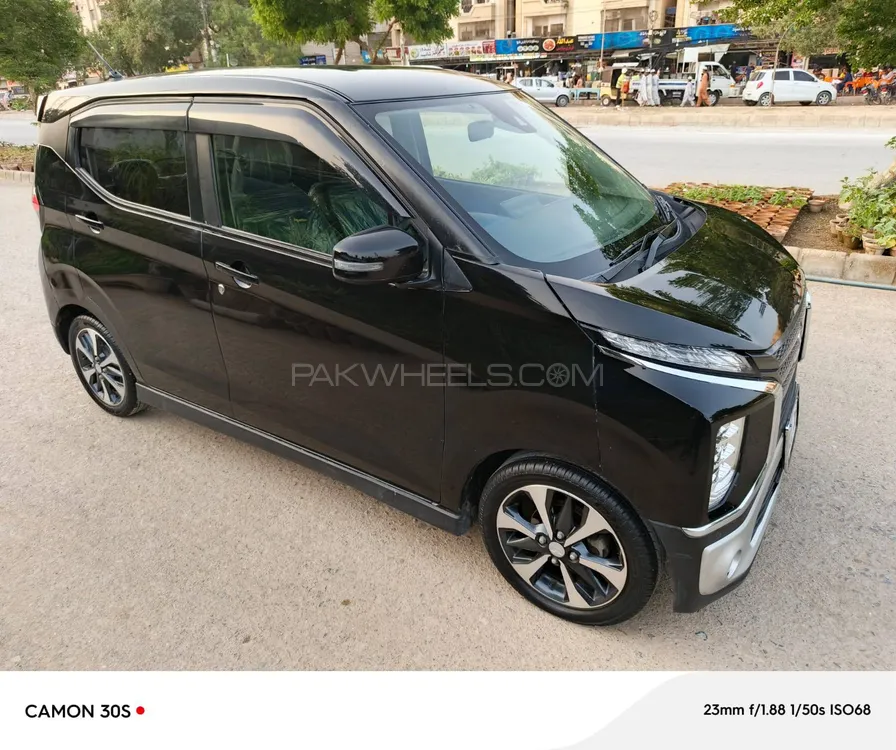 مٹسوبیشی ای کے ایکس 2025 for Sale in کراچی Image-1