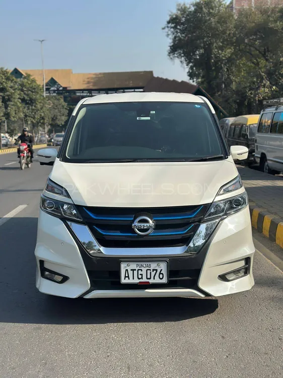نسان سرینا 2018 for Sale in لاہور Image-1