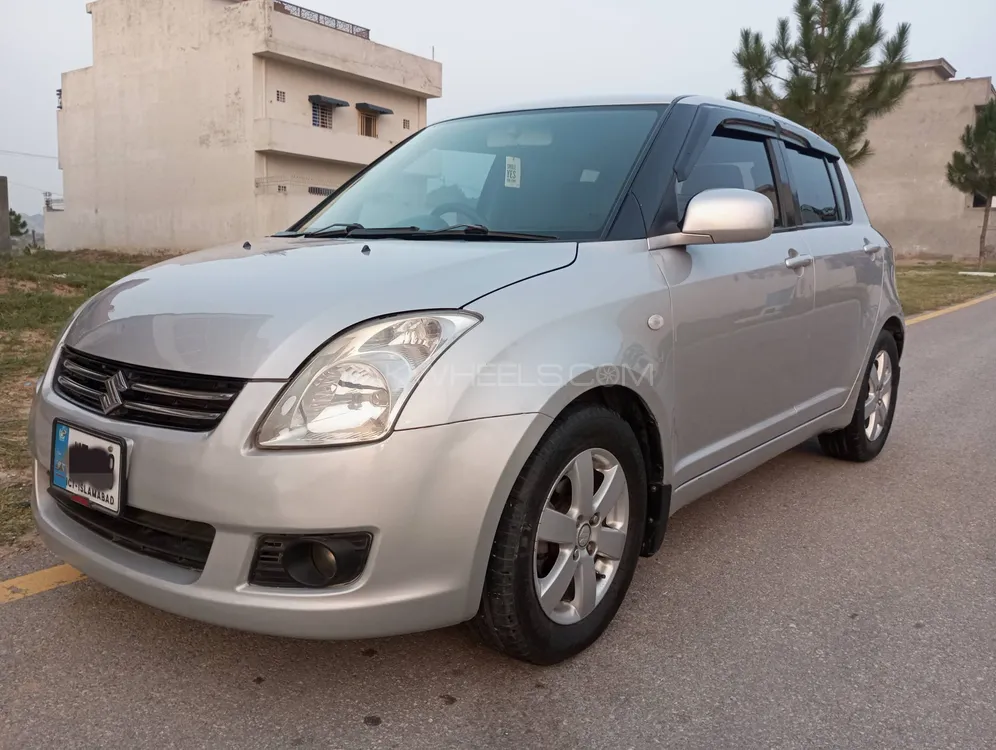 Suzuki Swift 2015 for Sale in Islamabad Image-1
