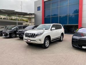 Toyota Prado TX
Model: 2013
Mileage: 96,000 km
Reg: 2016 khi

*7 seater 
*Sunroof
*Beige room

Calling and Visiting Hours

Monday to Saturday

11:00 AM to 7:00 PM