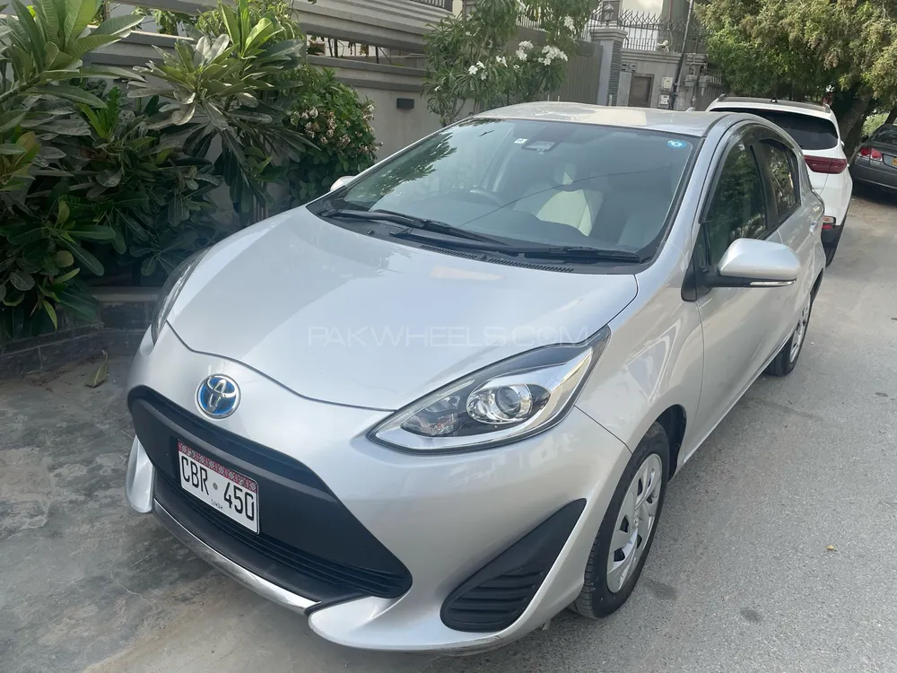 Toyota Aqua 2020 for Sale in Karachi Image-1