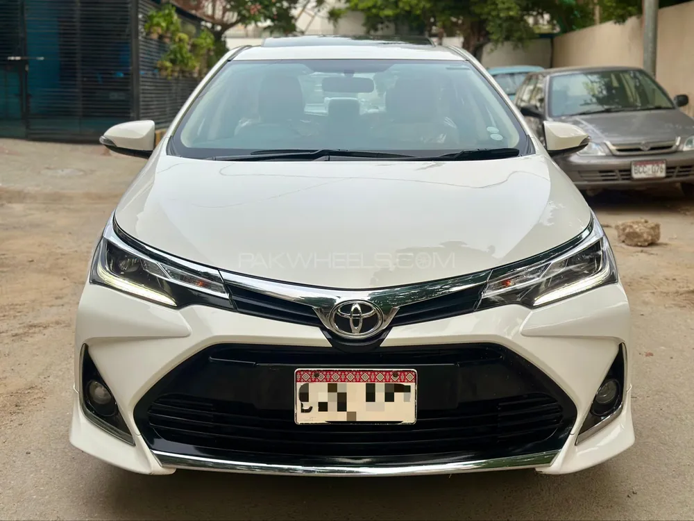 Toyota Corolla 2023 for Sale in Karachi Image-1
