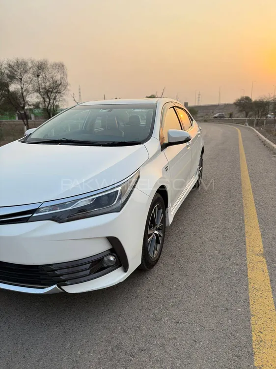 Toyota Corolla 2017 for Sale in Rajana Image-1