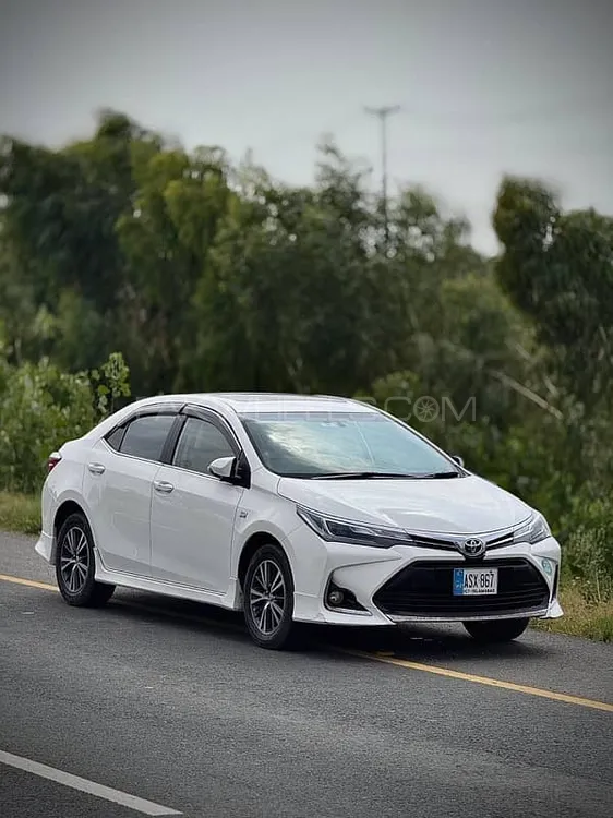 Toyota Corolla 2021 for Sale in Sarai alamgir Image-1