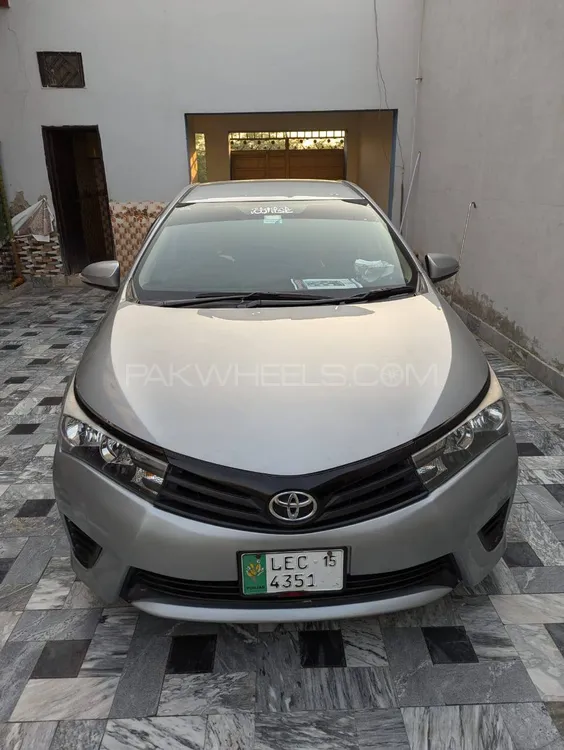 Toyota Corolla 2015 for Sale in Lahore Image-1