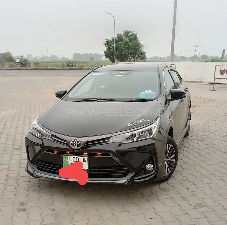 Toyota Corolla 2016 for Sale in Faisalabad Image-1