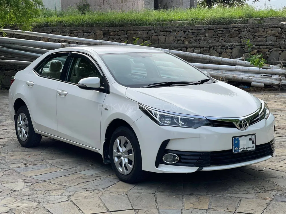 Toyota Corolla 2020 for Sale in Islamabad Image-1