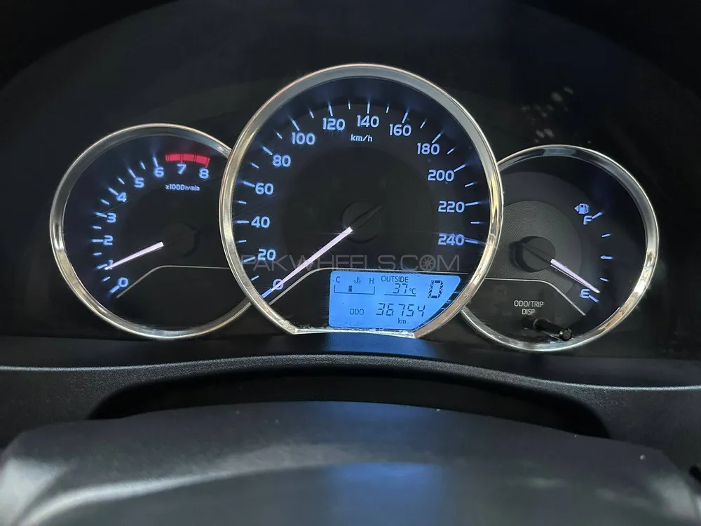 Toyota Corolla 2020 for Sale in Lahore Image-1