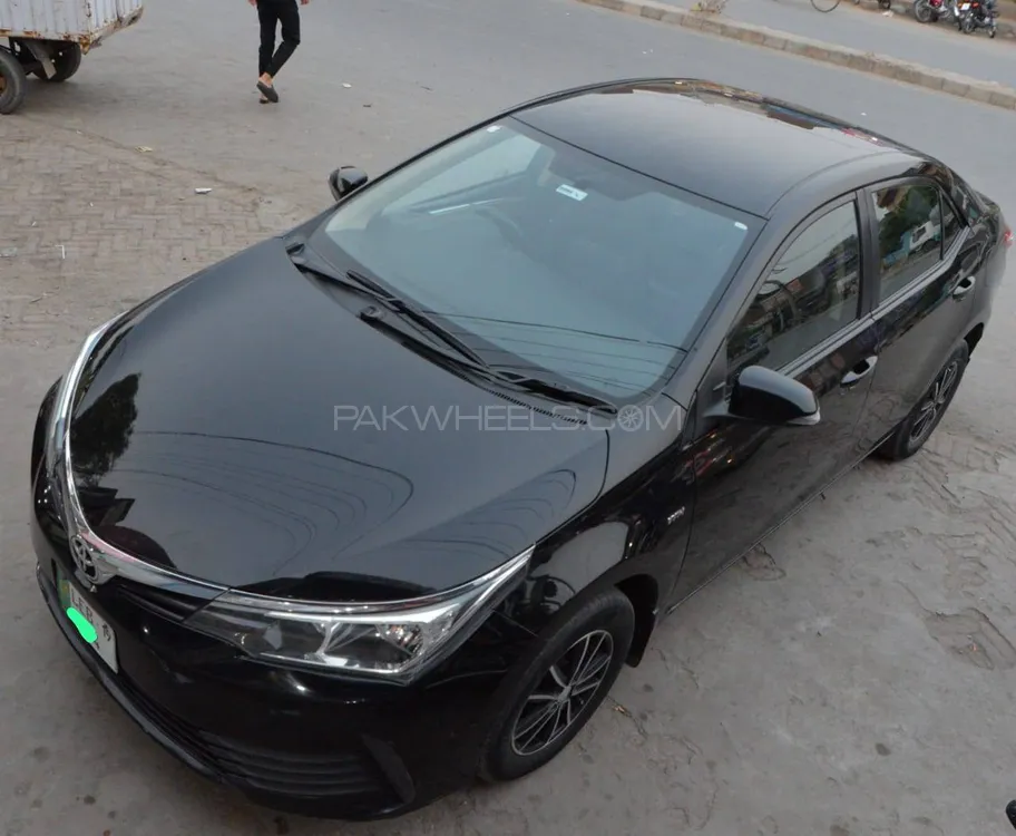 Toyota Corolla 2019 for Sale in Faisalabad Image-1