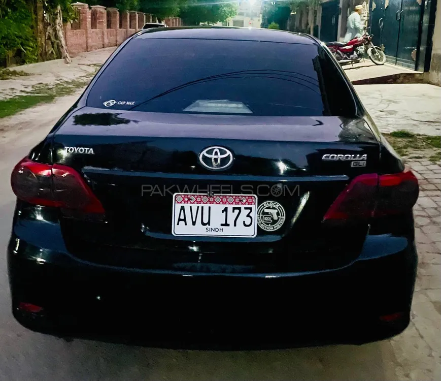 Toyota Corolla 2011 for Sale in Khanpur Image-1