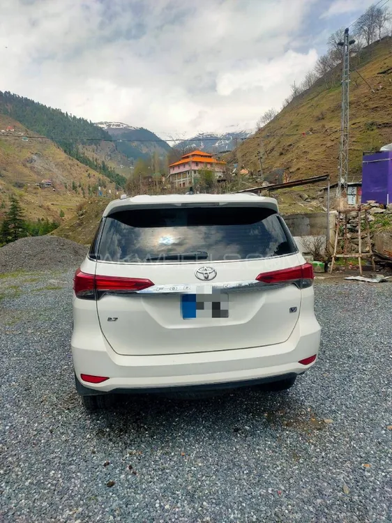 Toyota Fortuner 2020 for Sale in Faisalabad Image-1
