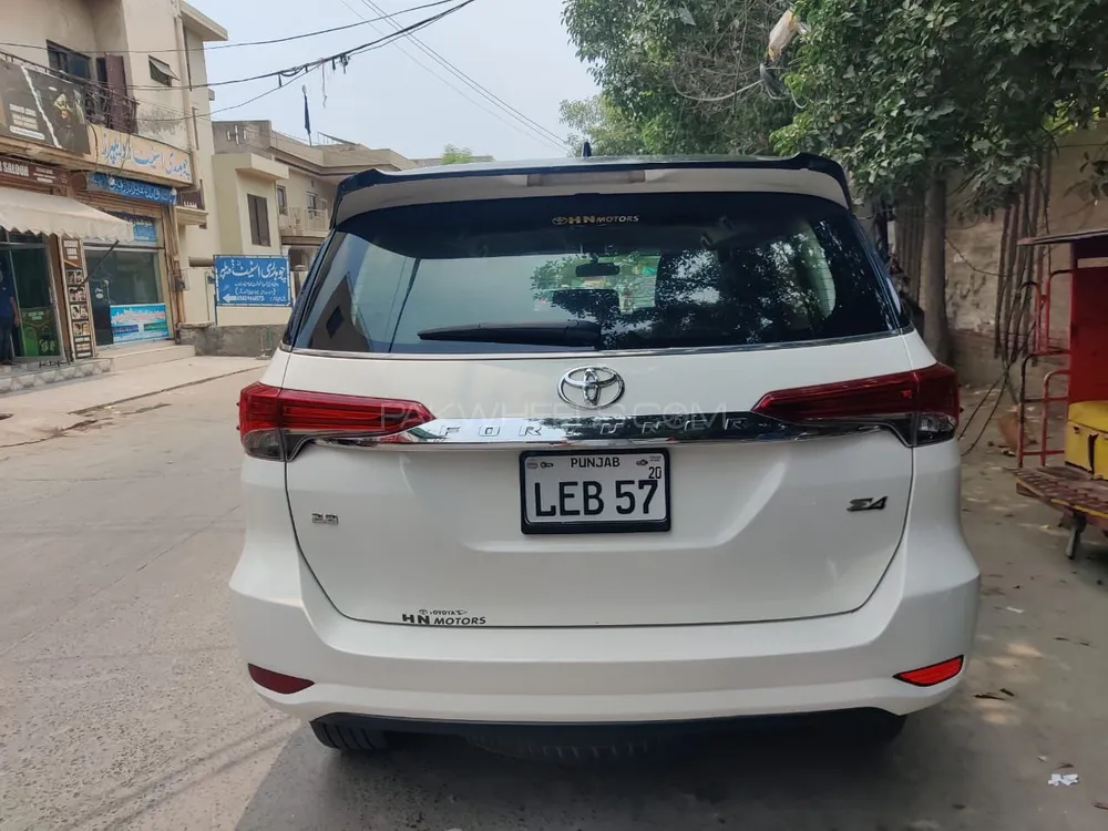 Toyota Fortuner 2020 for Sale in Lahore Image-1