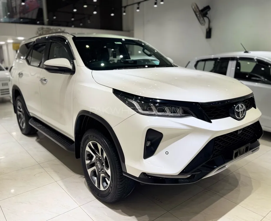 Toyota Fortuner 2022 for Sale in Karachi Image-1