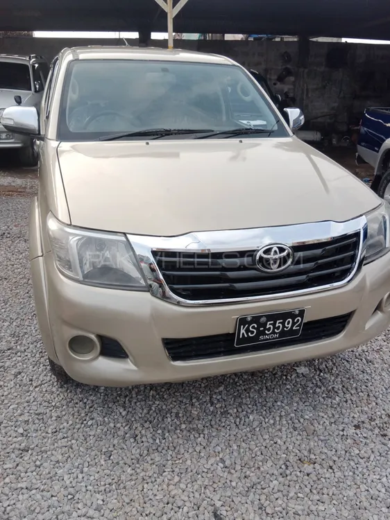 Toyota Hilux 2012 for Sale in Islamabad Image-1