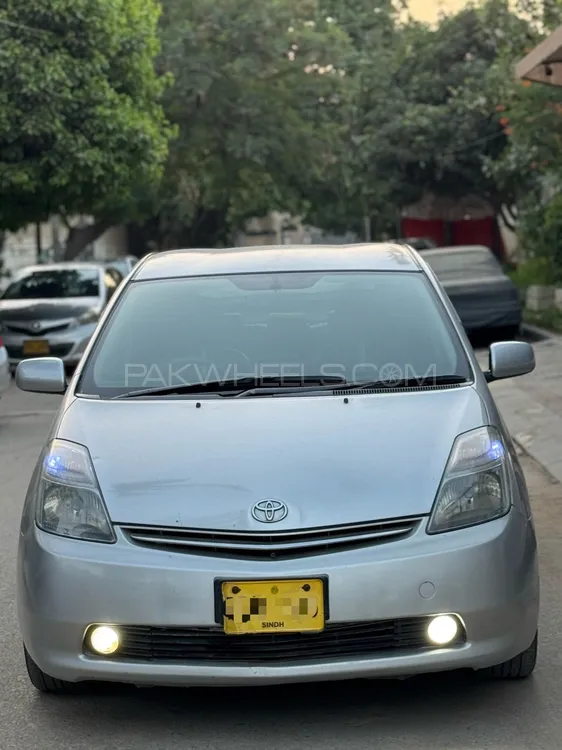 Toyota Prius 2011 for Sale in Karachi Image-1