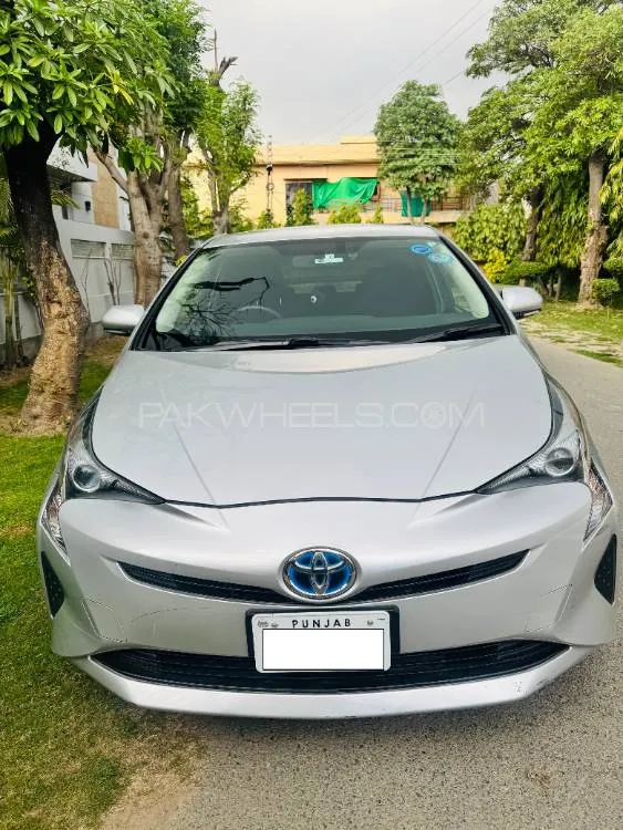 Toyota Prius 2018 for Sale in Lahore Image-1