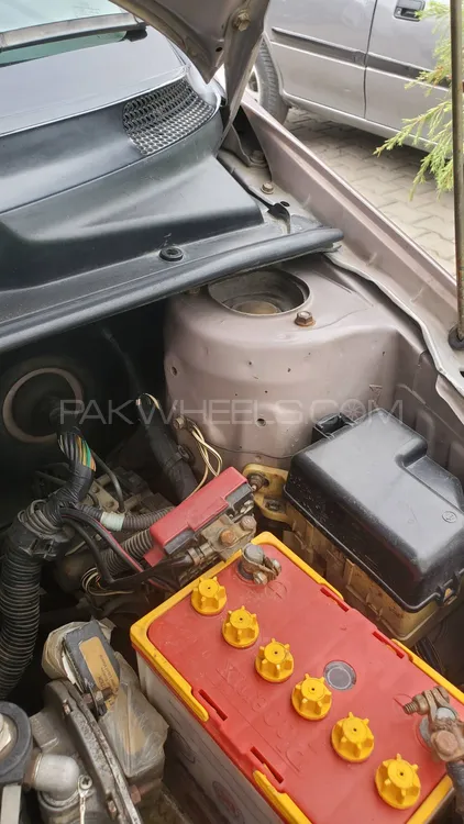 Toyota Vitz 2000 for Sale in Peshawar Image-1