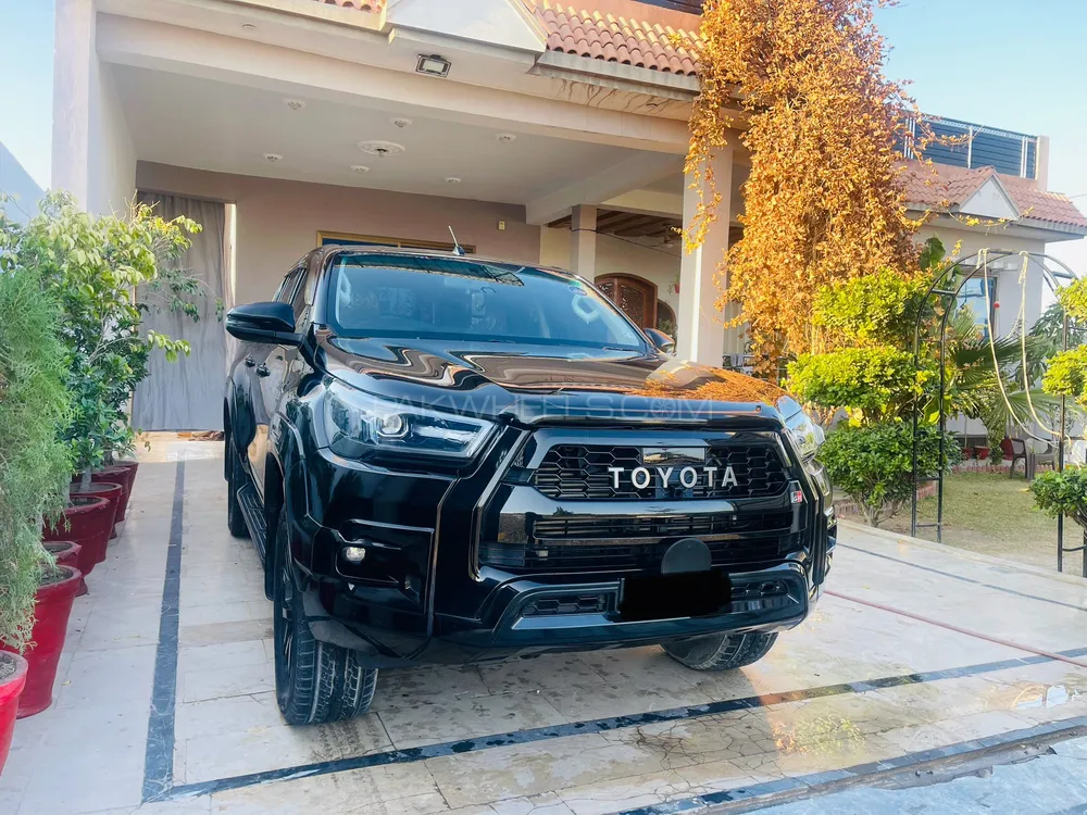 Toyota Hilux 2018 for Sale in Peshawar Image-1
