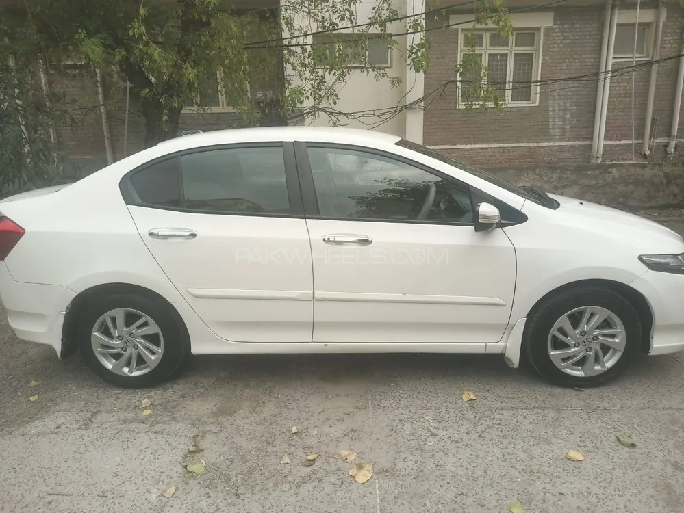 Honda City 2019 for Sale in Faisalabad Image-1