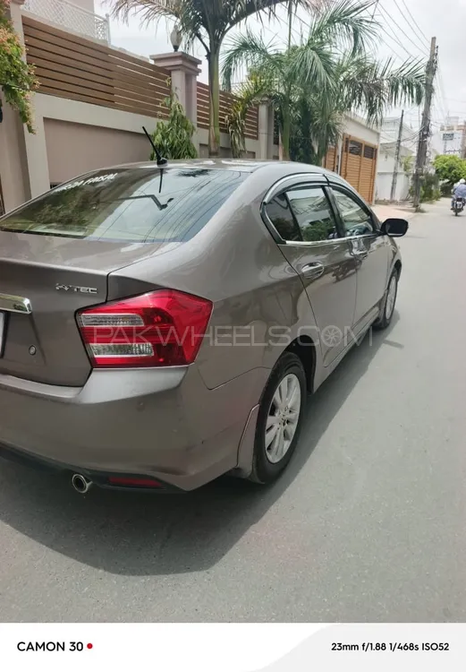Honda City 2016 for Sale in Burewala Image-1