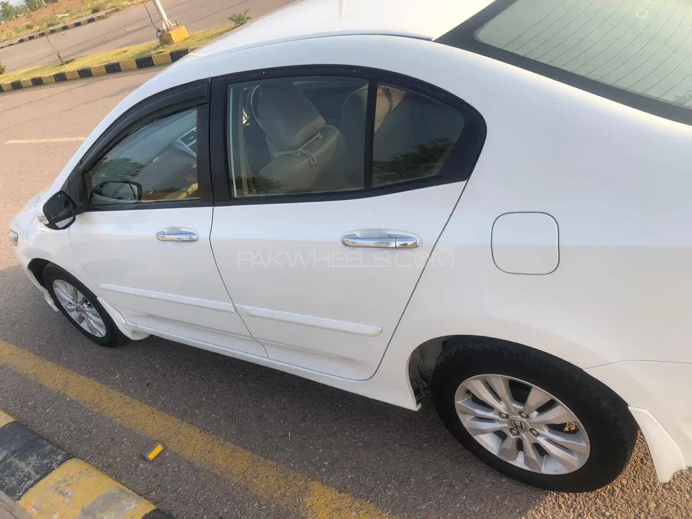 Honda City 2018 for Sale in Islamabad Image-1