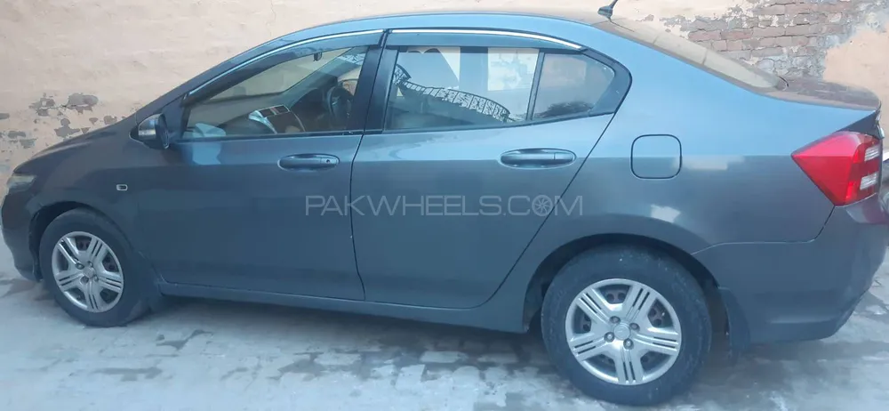 Honda City 2014 for Sale in Muzaffar Gargh Image-1