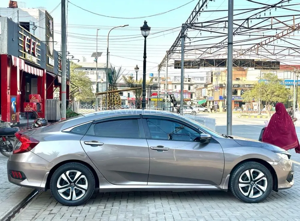 Honda Civic 2016 for Sale in Lahore Image-1