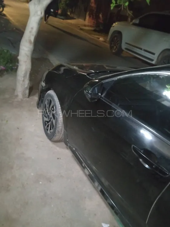 Honda Civic 2017 for Sale in Lahore Image-1