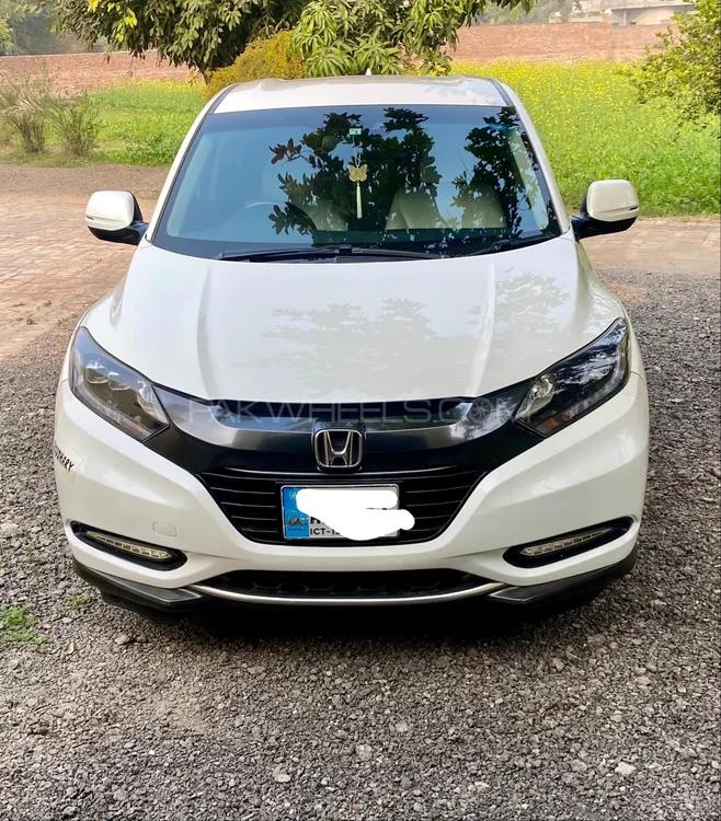 Honda Vezel 2017 for Sale in Gujrat Image-1