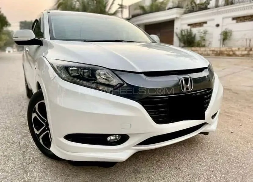 Honda Vezel 2014 for Sale in Karachi Image-1