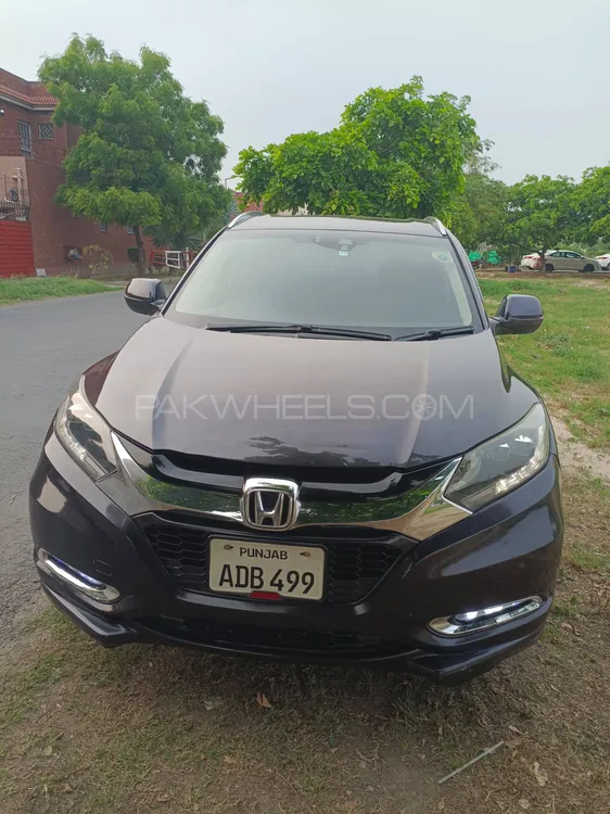 Honda Vezel 2015 for Sale in Lahore Image-1