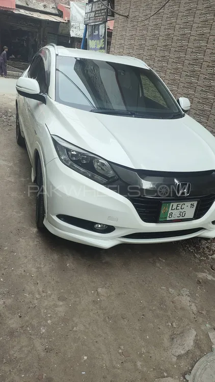 Honda Vezel 2016 for Sale in Lahore Image-1