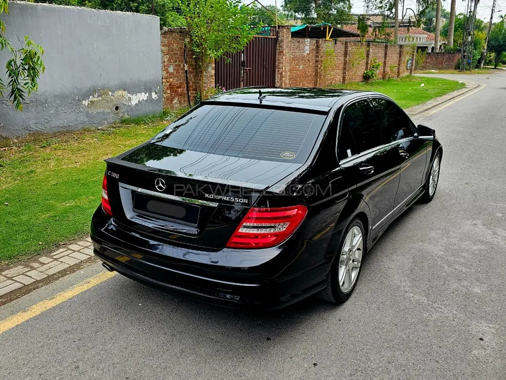 Mercedes Benz C Class 2009 for Sale in Lahore Image-1