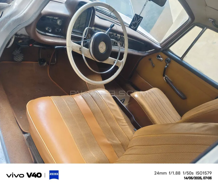 Mercedes Benz E Class 1966 for Sale in Peshawar Image-1