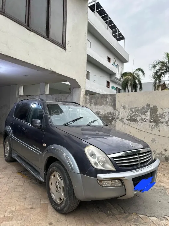 SsangYong Rexton 2005 for Sale in Lahore Image-1