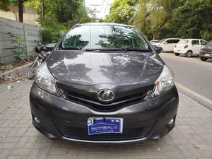 Toyota Vitz F 1.0 2011 for Sale
