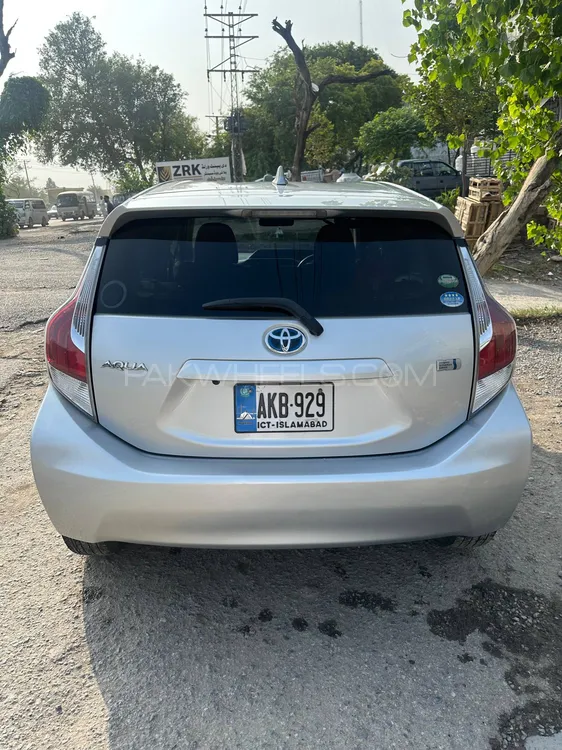 Toyota Aqua 2015 for Sale in Wah cantt Image-1