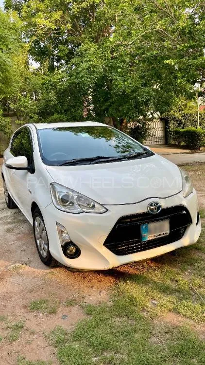 Toyota Aqua 2015 for Sale in Islamabad Image-1