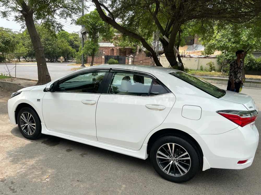 Toyota Corolla 2019 for Sale in Lahore Image-1