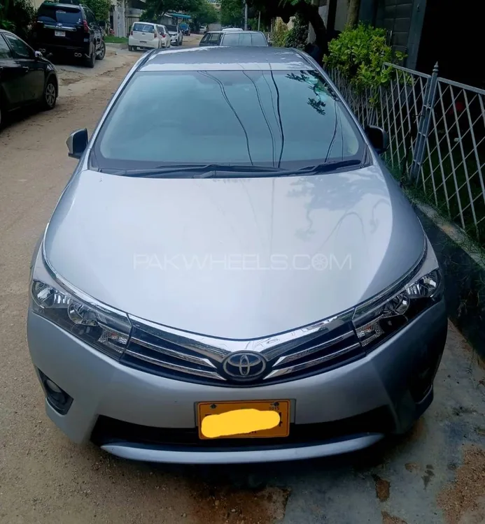 Toyota Corolla 2015 for Sale in Karachi Image-1