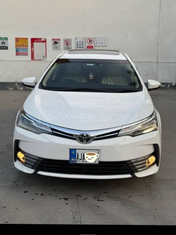 Toyota Corolla 2017 for Sale in Islamabad Image-1