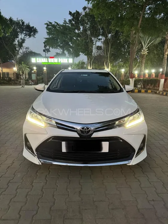 Toyota Corolla 2017 for Sale in Mandi bahauddin Image-1